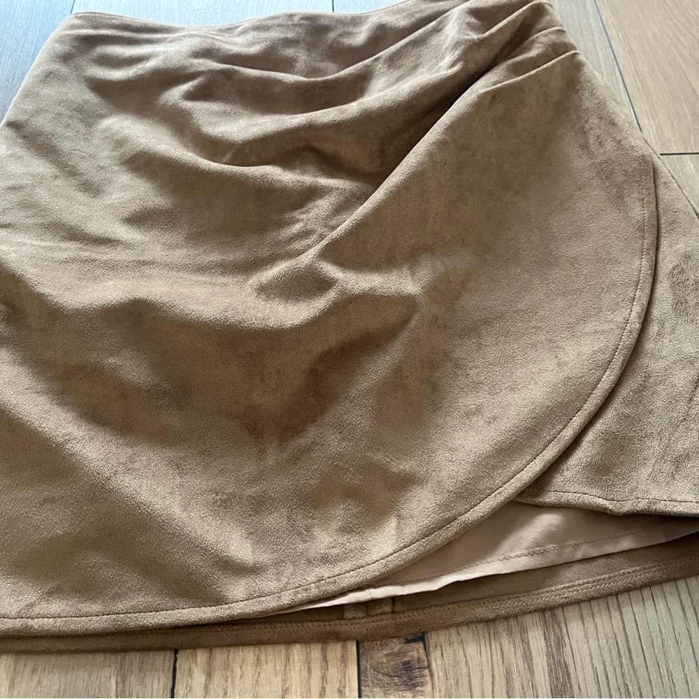 Abercrombie & Fitch Tan Suede Mini Pencil Skirt Asymmetrical Ruched - Picture 5 of 10